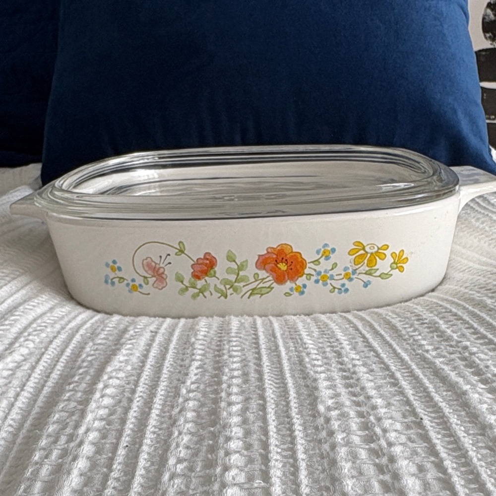 Corningwarw Bake Dish with Glass Lid -Wildflower print